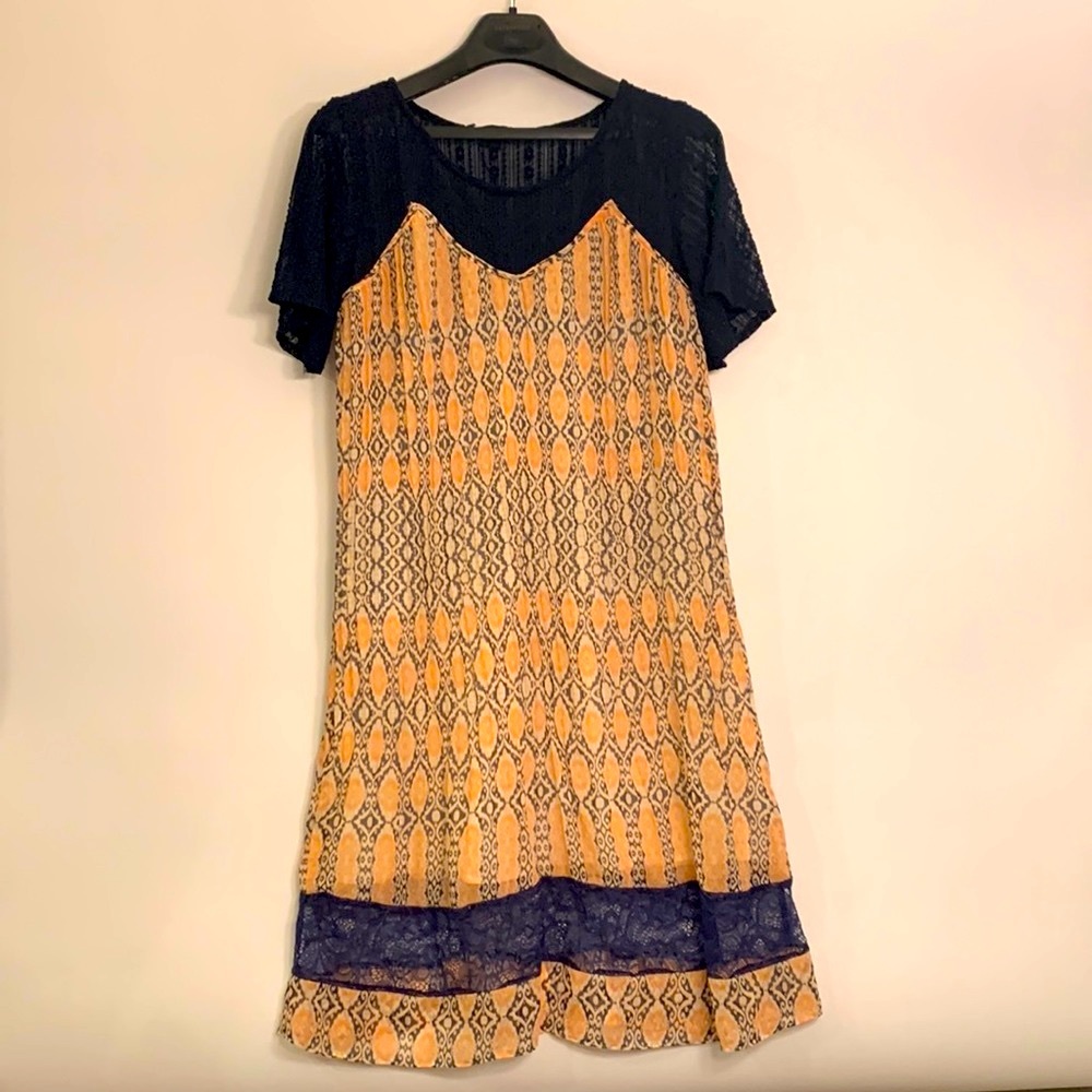Sanctuary short sleeve dress navy sea multi and orange size small